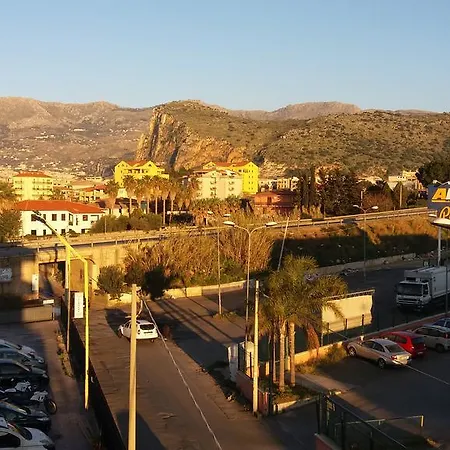 Casa Timpanella Διαμέρισμα Partinico